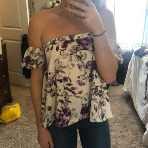 Floral off the shoulder, slit back blouse